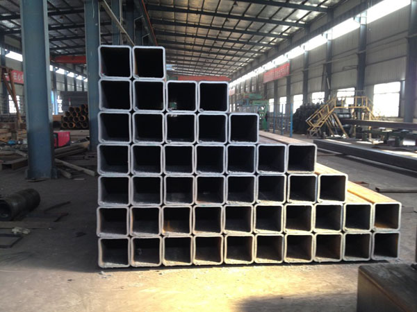 Seamless square tube