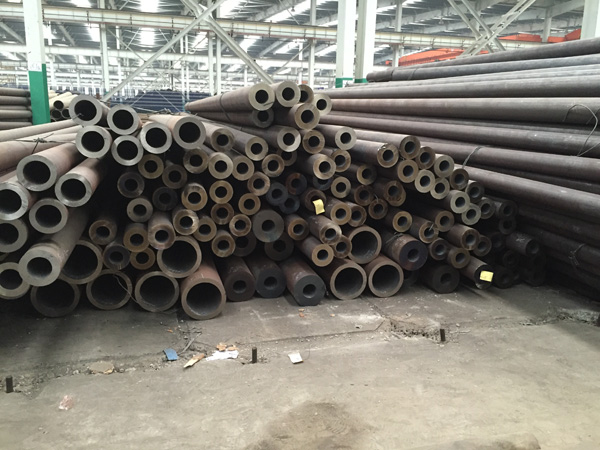 Seamless steel tube