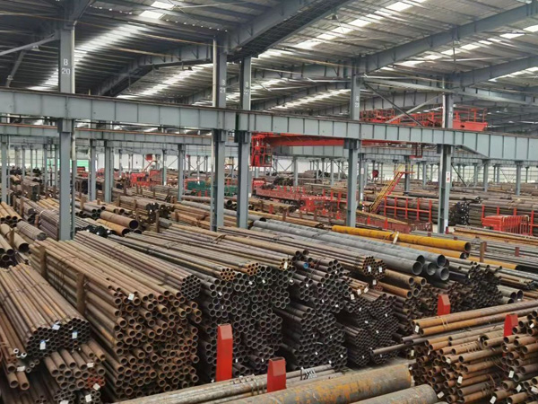 Seamless steel tube