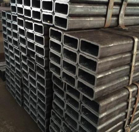 Seamless square tube